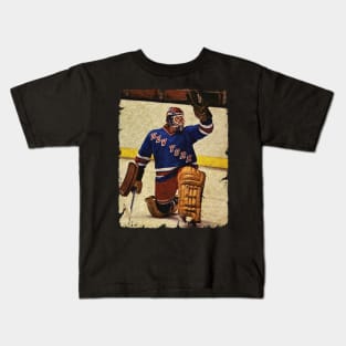 Eddie Mio, 1981 in New York Rangers (66 GP) Kids T-Shirt